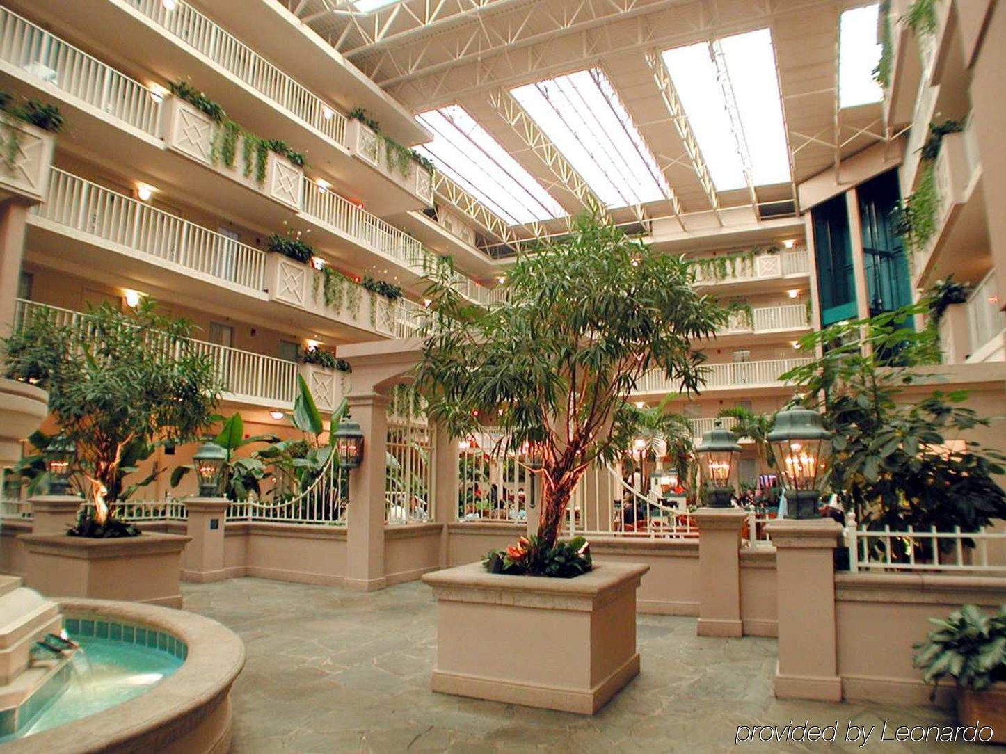 Embassy Suites By Hilton Atlanta Airport College Park Beltér fotó