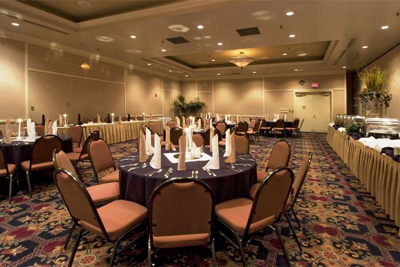 Embassy Suites By Hilton Atlanta Airport College Park Létesítmények fotó